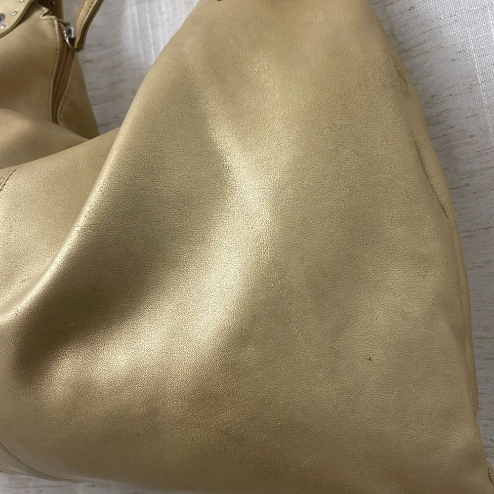 White House Black Market Shoulder Handbag Gold 12x16 - Picture 5 of 14